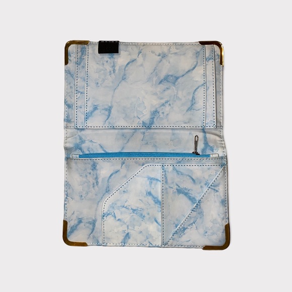 Server Book - Picture 2 of 2